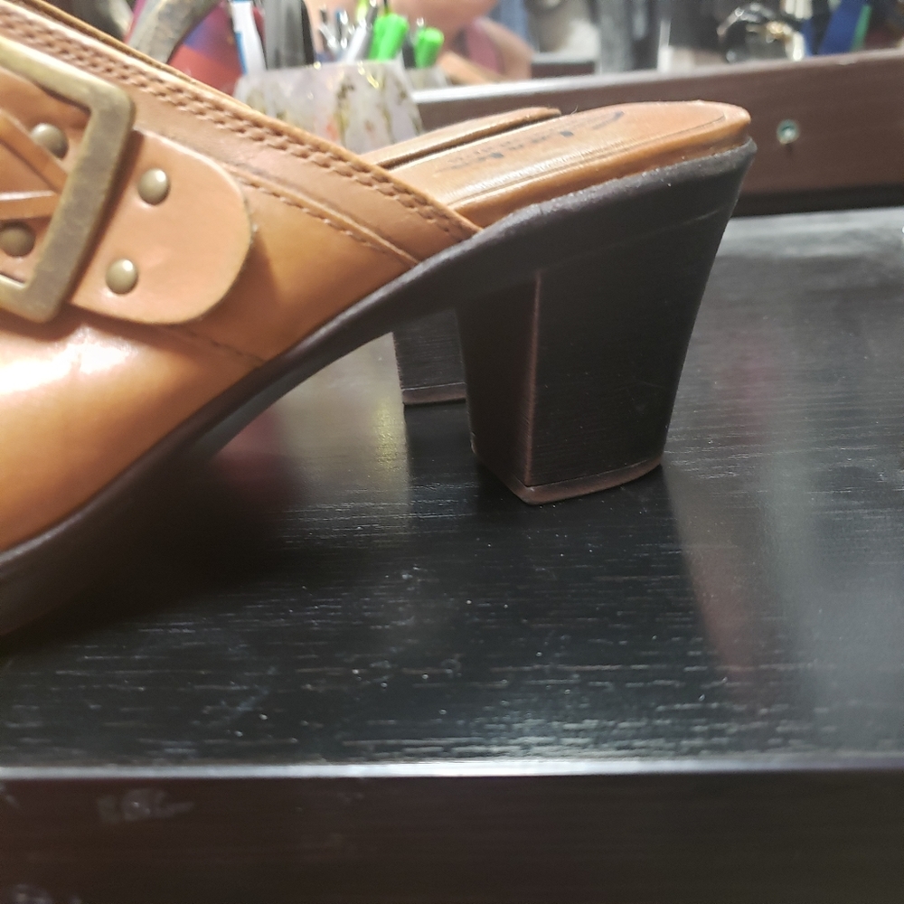 Shoes - Picture 3 of 3